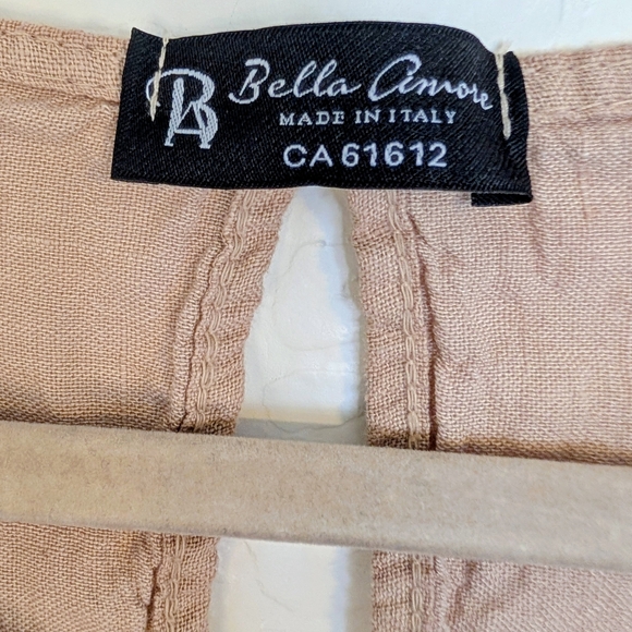 Natural Short-sleeved Beige Linen Top - Picture 2 of 9